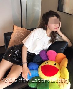 昆明伴游 (Kunming Escort) - 冬萱 (Dōng xuān)