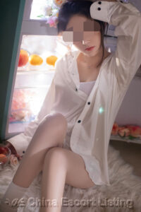 乌鲁木齐市伴游 Urumqi Escort - 梓涵 Zǐ hán